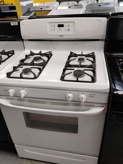 White gas four burners with warranty Delivery Available fee depends on address 🛣️🏠🛻