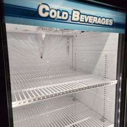 True Commercial Glass Door Refrigerator GDM - 12 - HC - LD 