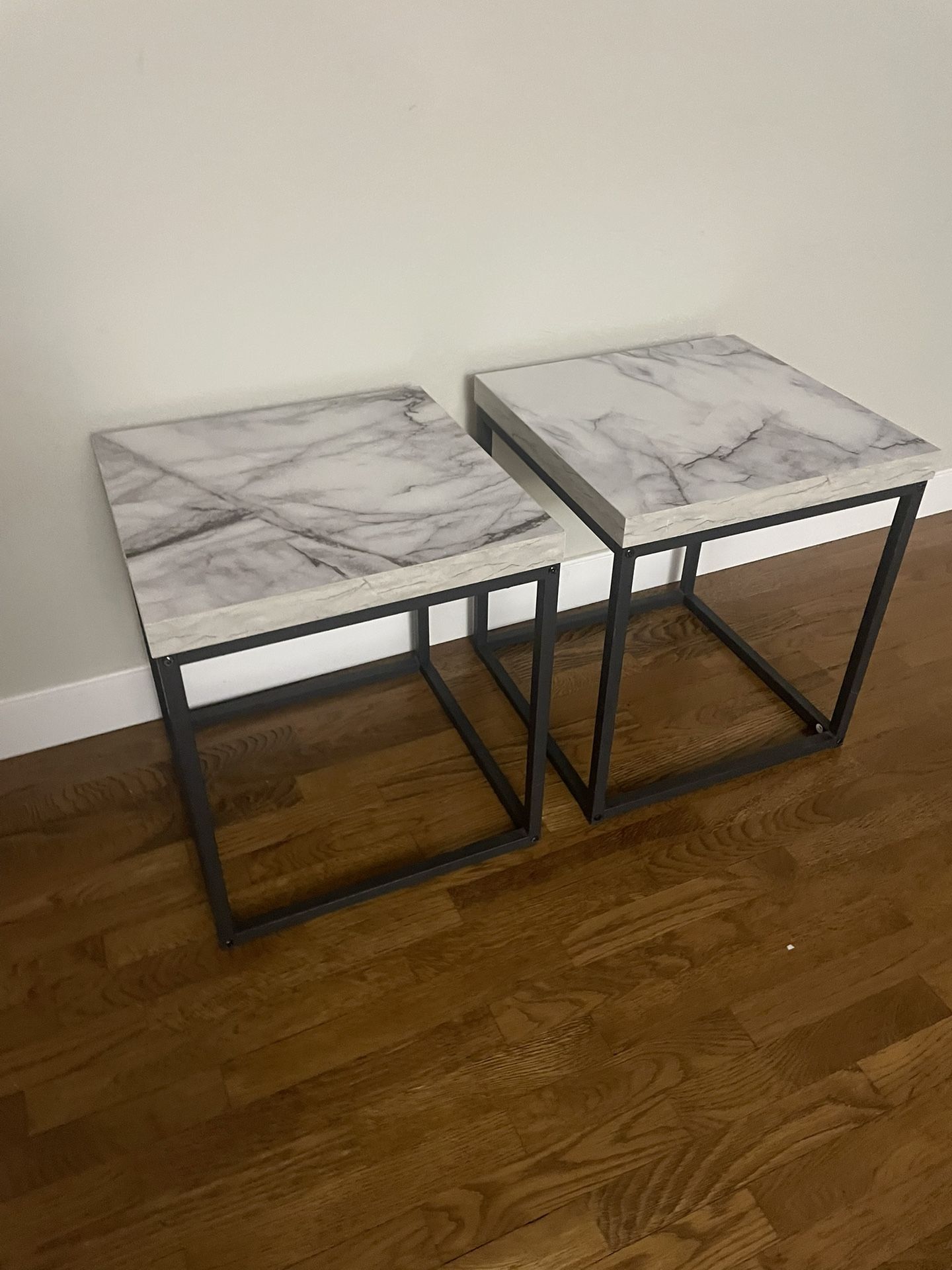 Nice 2 Modern End Table