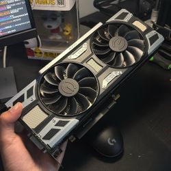 EVGA GTX 1070 - Used / Like New