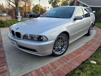 2002 BMW 525i