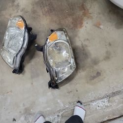2011 Toyota Tacoma Truck Headlights
