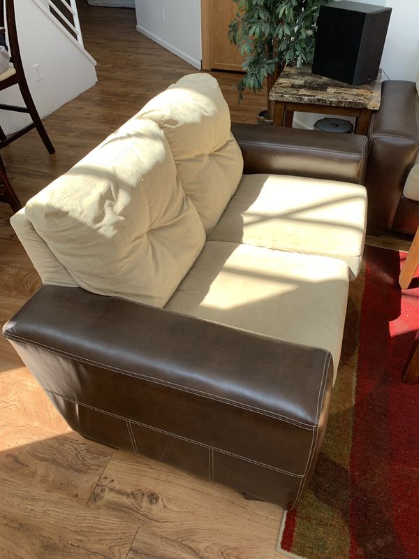 New And Used Leather Sofas For In Gresham Or Offerup