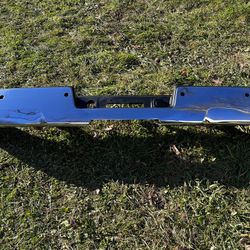 2019 2020 2021 2022 2023 CHEVROLET SILVERADO GMC SIERRA REAR BUMPER CHROME OEM FOR PARK SENSORS