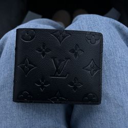 louis vuitton engraved black wallet