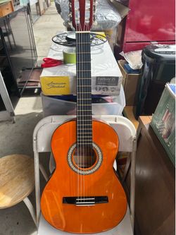 3/4 size Valencia Classical Guitar