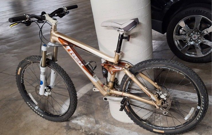 TREK EVO EX 8 Full Suspension Trail Mountain Bike Prestine Condition 