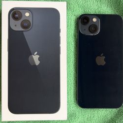 iPhone 13 - 128 GB - Unlocked