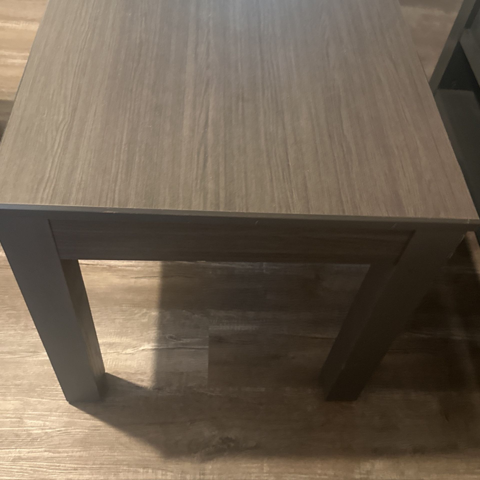 Coffee Table With Matching End Tables 