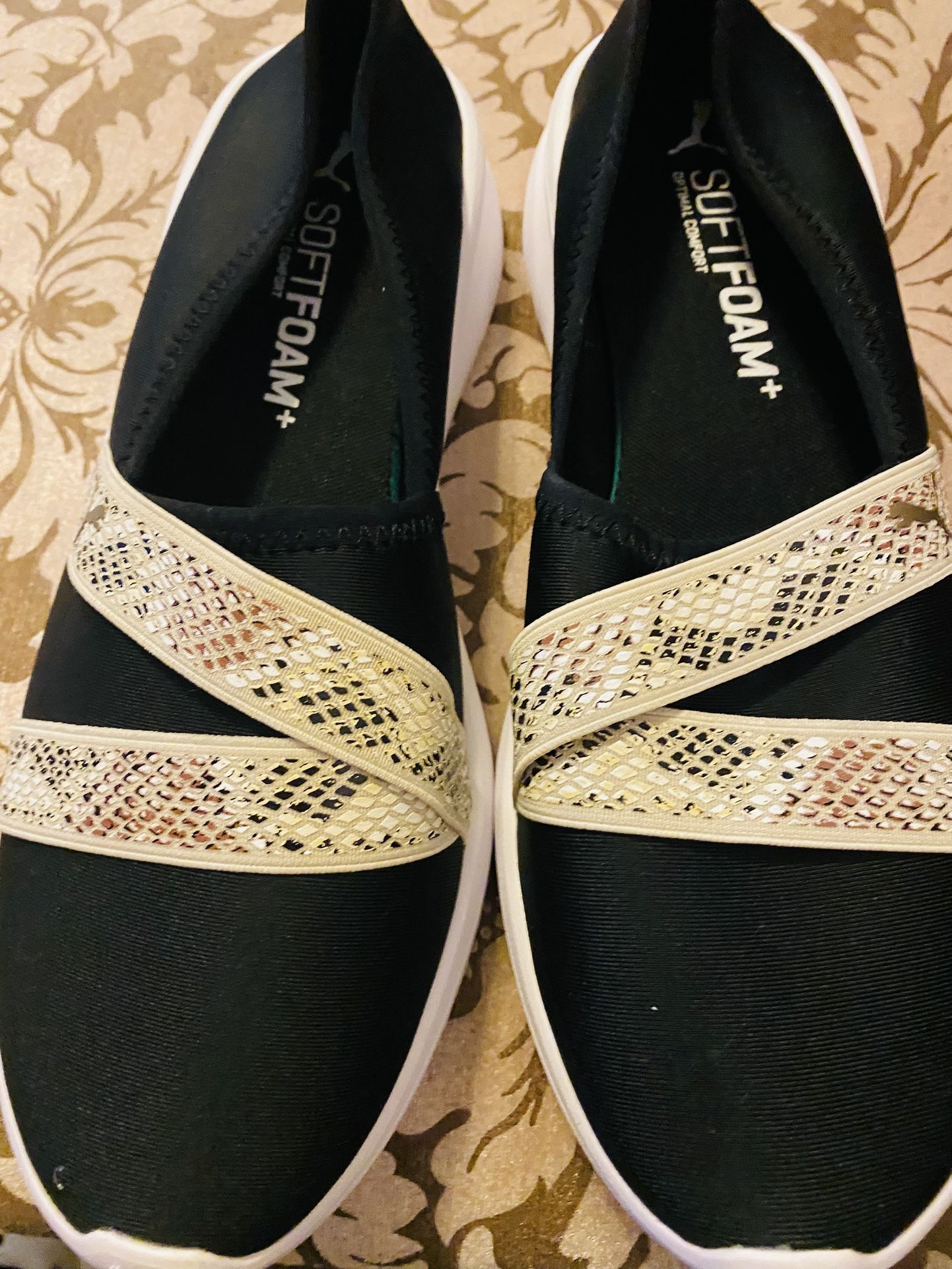 Puma Women’s Slip On Shoes Size 11