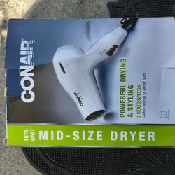 Conair 1875 Watt Mid-Size Styler Hair Dryer. 