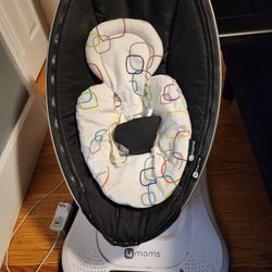 4 Moms Chair
