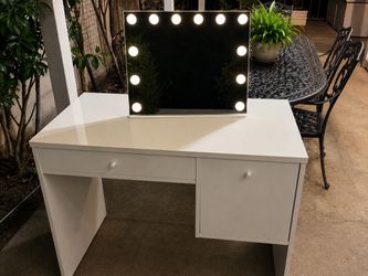 Clear acrylic top Desk with Vanity mirror (with lights)