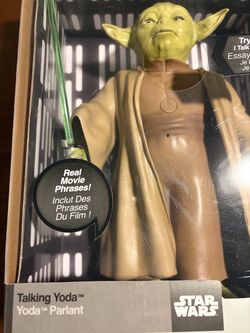 Star Wars Talking Yoda Figure