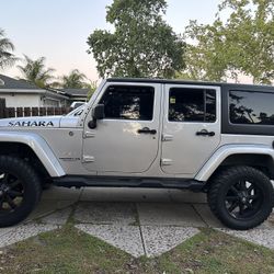 2012 Jeep Wrangler Sahara