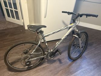 Giant Iguana mountain bike