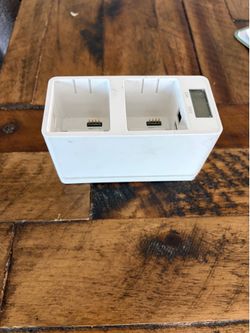Multifunctional Dual Charger for Arlo Pro & Arlo Go Batteries