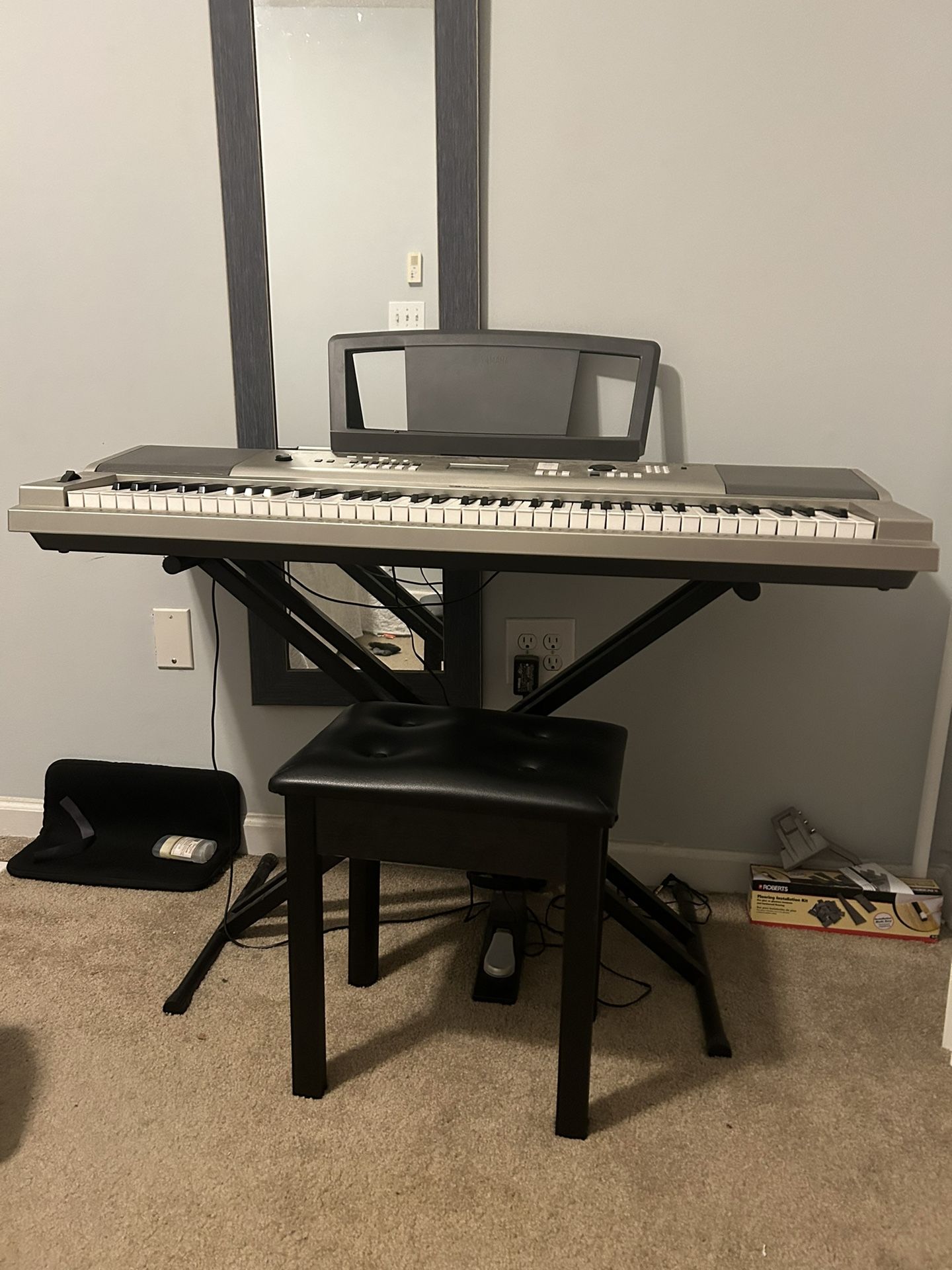 Yamaha Keyboard YPG 235