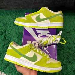 SB Dunk Low Green Apple