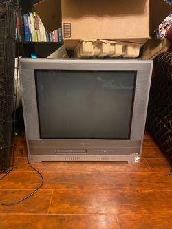 Vintage duo Toshiba TV, VHS/DVD