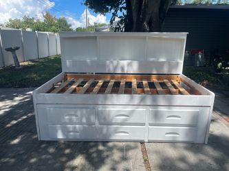White twin storage bed