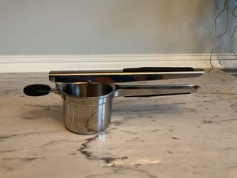 Vita Saggia Stainless‑Steel Potato Ricer