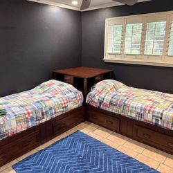 Kids bedroom set - Twin Beds, Dresser, Bookcase, Shelves  -Pottery Barn