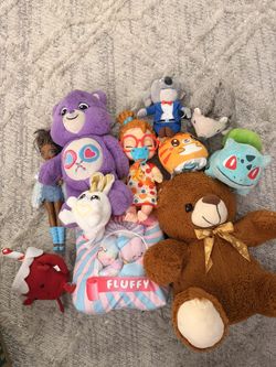 Stuffed Animals + Toys Lot