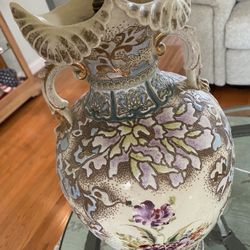 Antique Vase Lamp