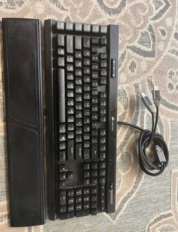 Corsair K95 RGB PLATINUM Mechanical Gaming Keyboard, Backlit RBG LED