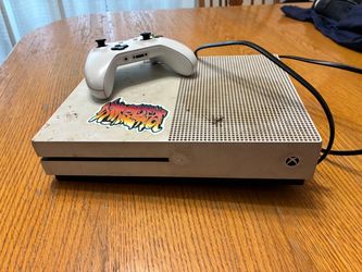 Microsoft Xbox One S Console with Controller