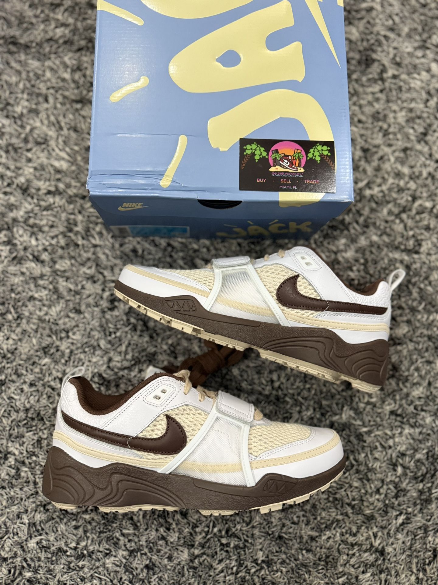 Travis Scott X Zoom Field Jaxx (BRAND NEW) Size 10