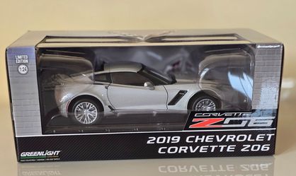 GreenLight 1:24 2019 Chevrolet Corvette Z06 Silver Diecast Car Limited Ed