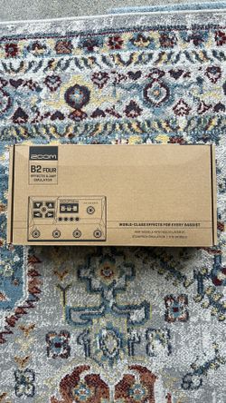 Zoom B2 Four Bass Multi-Effects Processor
