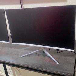  2 Monitors 