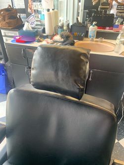 Barber chair padded headrest