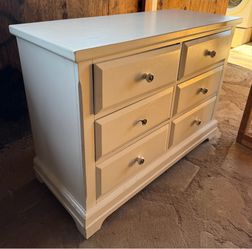 Used 6 drawer dresser