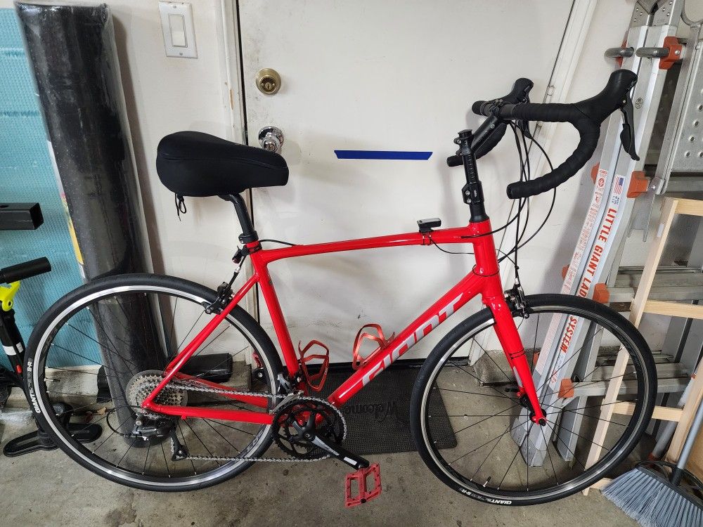 Giant Road Bike