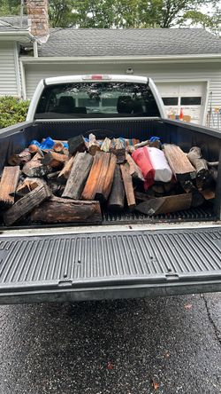 Free firewood , come pick up .