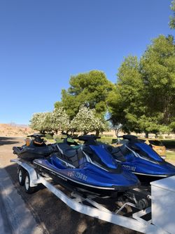 4 Jetskis + Trailer