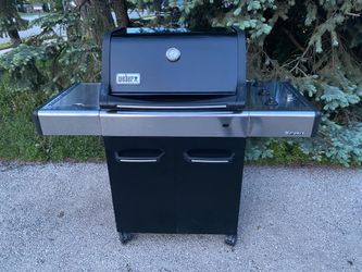 Weber Spirit 3-Burners Propane Gas Grill with Side Burner