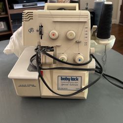 Serger Baby Lock Sewing Machine 