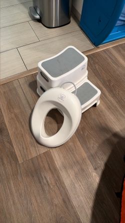 Toilet Seat and Steps for Toddler