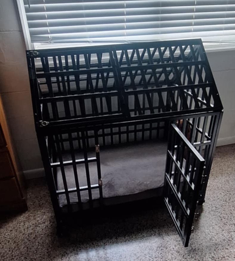 XL Dog Crate Heavy Duty Black Use Once