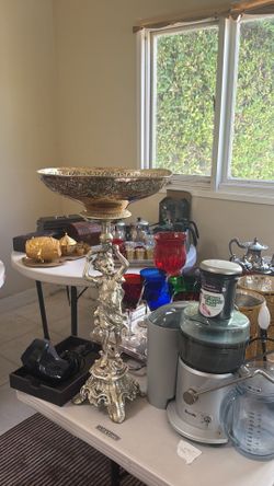 Moving sale in Beverly Hills
