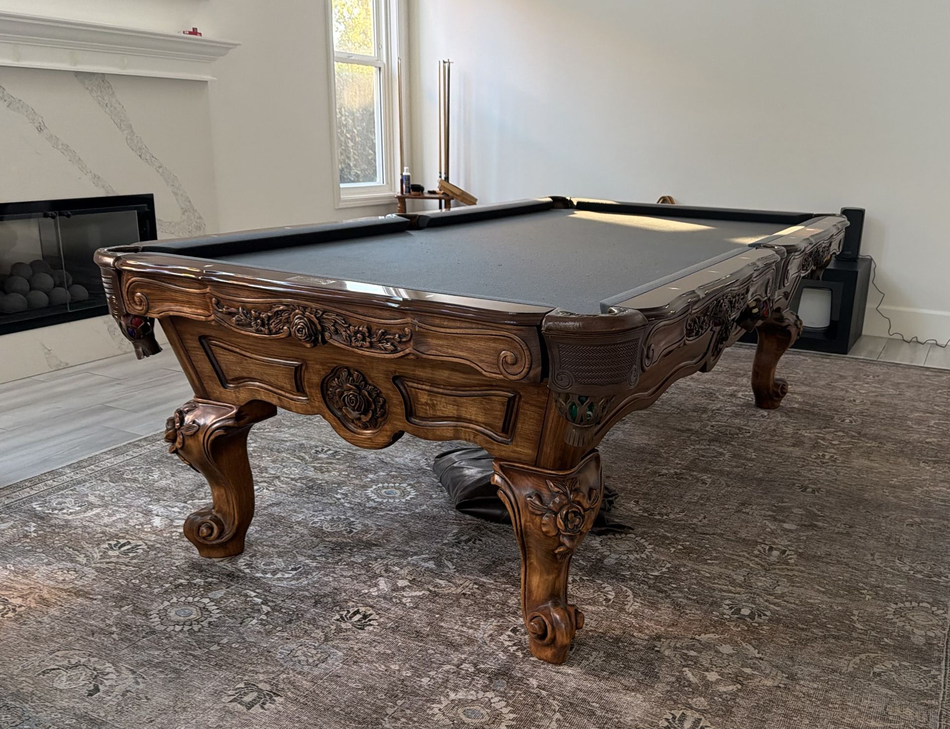 9’ Custom Renaissance Pool Table