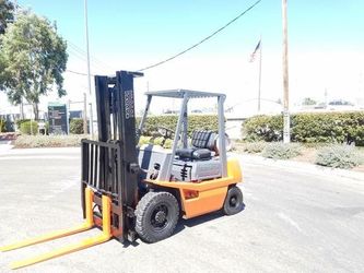Toyota forklift pneumatic tires