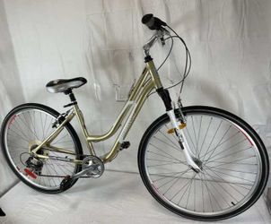 Like new INFINITY 24.7 hybrid bike 700 fully functional Womans Mens Crossover