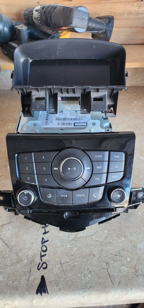 OEM Stereo From Chevy Cruze