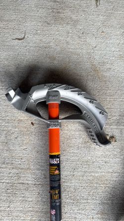 Milwaukee Fish Tape + 3/4" EMT Conduit Bender Bundle